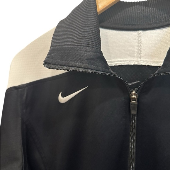 Nike Dri-FIT Full Zip Track Jacket – Black & White – Size M - Picture 3 of 10